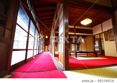 文化のみち二葉館　客間 98336016