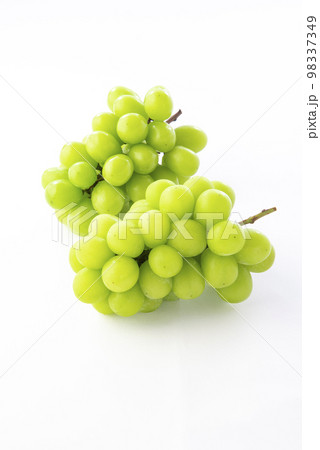 シャインマスカット 白バック シャインマスカット 白バック 98337349