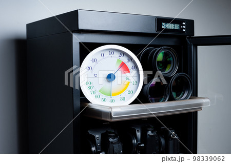 analog Thermometer and Hygrometer and photography equipment analog Thermometer and Hygrometer and photography equipment 98339062