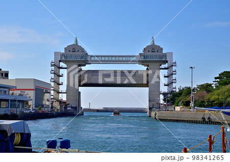 沼津港大型展望水門「びゅうお」 98341265