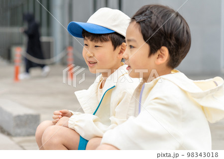 子供 ライフスタイル 健康 98343018