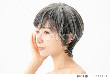 ウィッグ グレーヘア 女性 ウィッグ グレーヘア 女性 98344424