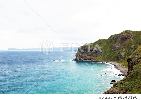 積丹半島国定公園　神威岬からの風景 98348196