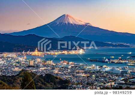 夜明けの日本平 98349259