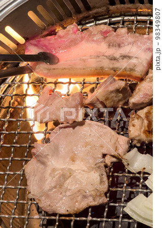 あぶる 網焼 焼く 98349807