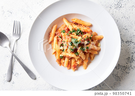 ペンネのミートソース 98350741