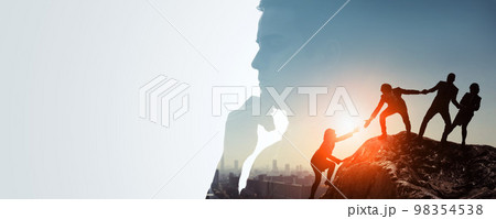 ビジネスとマインド　バナー・広告向け横長ビジュアル 98354538