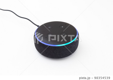スマートスピーカー 白バック スマートスピーカー 白バック 98354539