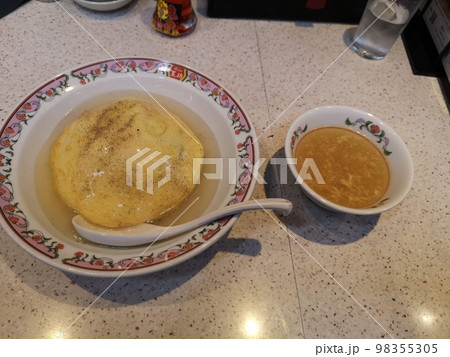 「餃子の王将」の天津飯 「餃子の王将」の天津飯 98355305