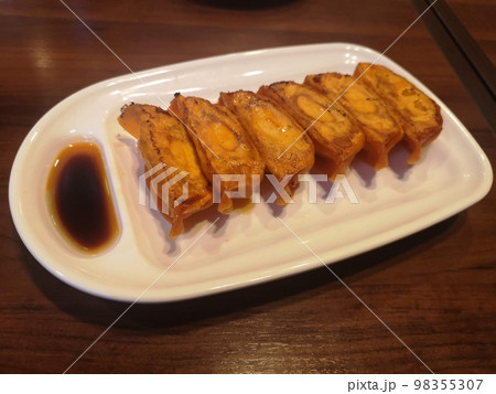 バーミヤンの「シビ！から！赤餃子」 98355307