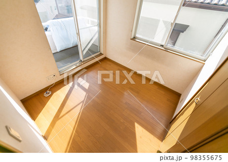 子供部屋のリフォーム　リフォーム前 98355675