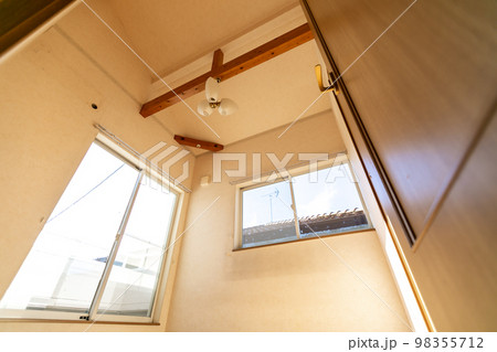 子供部屋のリフォーム　リフォーム前 98355712