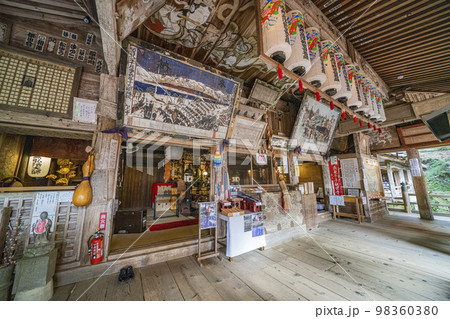 日龍峯寺　高澤観音の境内の景色 98360380