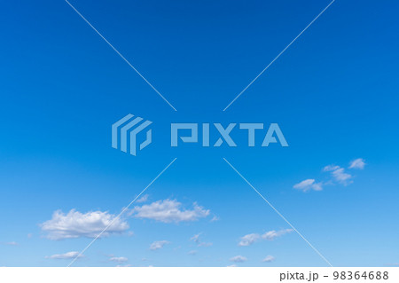 青い空・白い雲 98364688