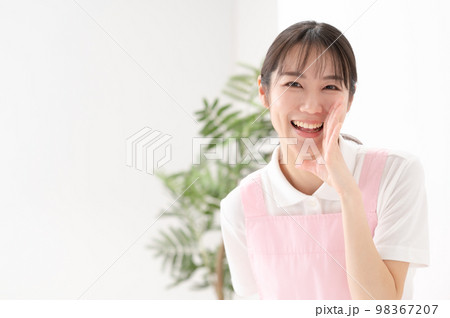 介護士　保育士　家事代行　エプロン　 98367207