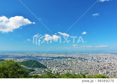 北海道　青空の札幌 98369270