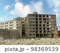 長崎県軍艦島の廃墟ビル 98369539