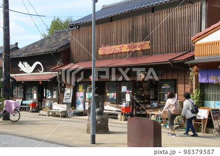 妖怪ロード・商店街（鳥取県・境港市） 98379387
