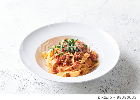 ボロネーゼのフィットチーネ ボロネーゼのフィットチーネ 98380635