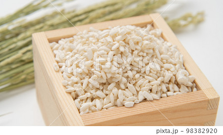 米麹と稲穂 98382920
