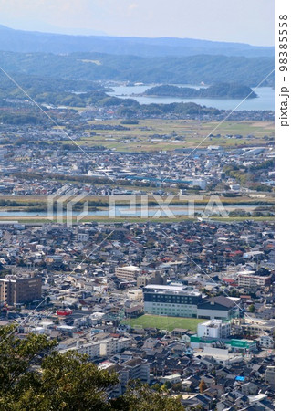 本丸跡からの眺望・西・西南方面・鳥取城跡(鳥取県・鳥取市) 本丸跡からの眺望・西・西南方面・鳥取城跡(鳥取県・鳥取市) 98385558