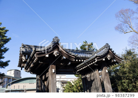 京都御苑の外郭九門の一つ・蛤御門 98387299