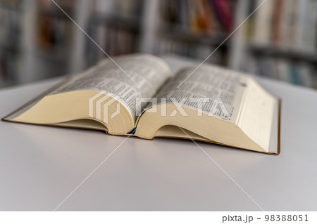 Image photo 98388051