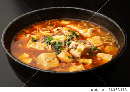 麻婆豆腐ラーメン 98388418