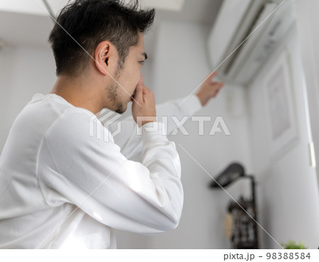 エアコンが臭う エアコンが臭う 98388584