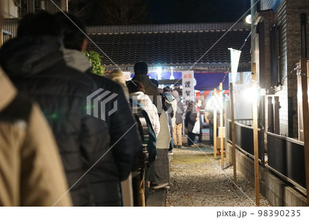 参拝《初詣》 98390235