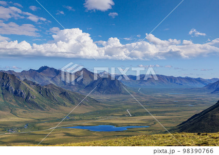 Dempster highway 98390766