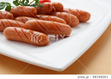粗挽きウインナーソーセージ 粗挽きウインナーソーセージ 98398061