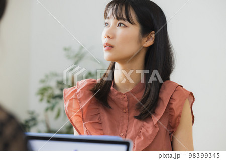 ビジネスイメージ 98399345