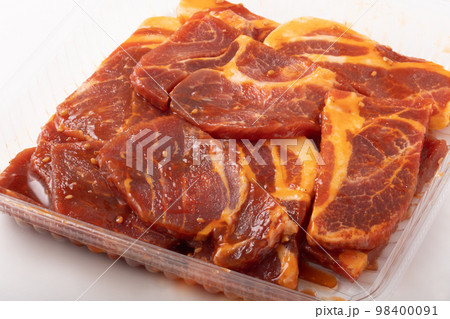 豚肩ロース焼き肉用 (味付け) 豚肩ロース焼き肉用 (味付け) 98400091
