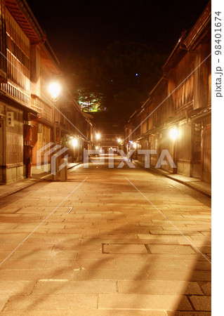 ひがし茶屋街（石川県・金沢市） 98401674