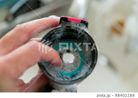 various various 98402289