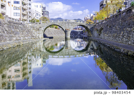 長崎の人気観光スポット 眼鏡橋 長崎の人気観光スポット 眼鏡橋 98403454