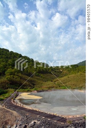 ニセコ湯本温泉～大湯沼 98405570