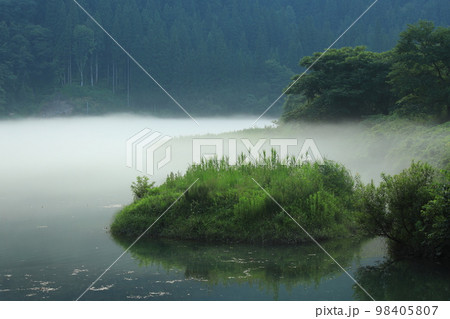 霧幻峡の渡し  霧 98405807
