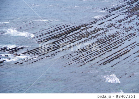 日南海岸　鬼の洗濯岩　宮崎県　観光名所　水成岩 98407351