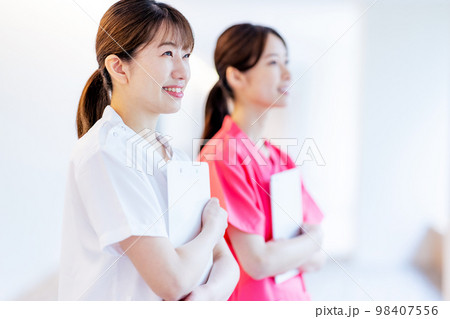 看護師イメージ 女性 撮影協力:LINK FOREST 看護師イメージ 女性 撮影協力:LINK FOREST 98407556