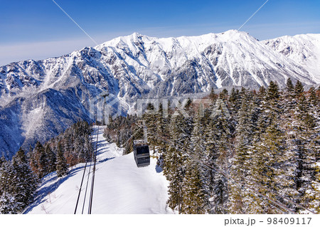 新穂高ロープウェイ　雪景色 98409117