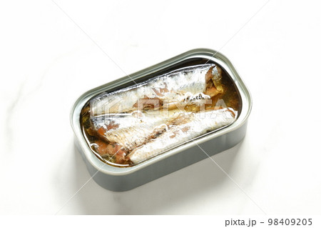 オイルサーディンの缶詰 98409205