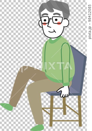 老人坐在椅子上做提大腿運動 98412085