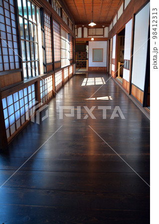 北海道増毛町の名士~旧商家・丸一本間家 北海道増毛町の名士~旧商家・丸一本間家 98412313