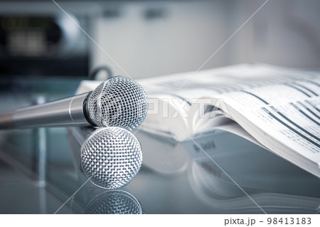 カラオケのイメージ 98413183