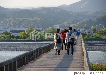 静岡 島田 蓬莱橋 98414444