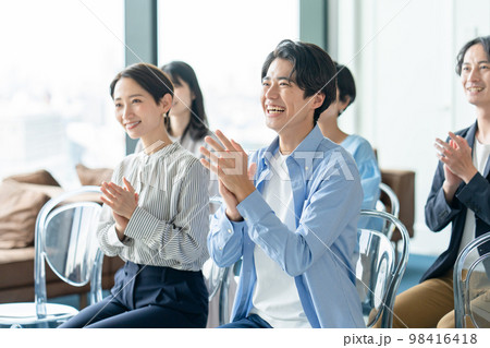 ビジネス セミナー 拍手 ビジネス セミナー 拍手 98416418