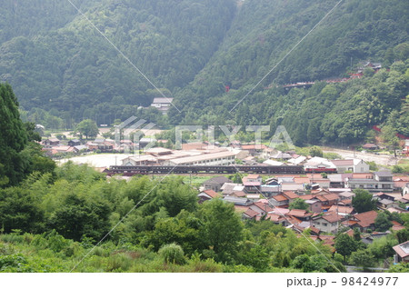 山口線 津和野付近俯瞰 DLやまぐち号 DD51 山口線 津和野付近俯瞰 DLやまぐち号 DD51 98424977