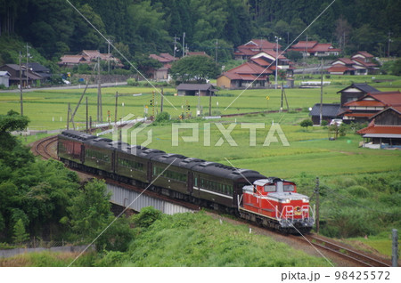 山口線 渡川付近 DLやまぐち号 DD51 山口線 渡川付近 DLやまぐち号 DD51 98425572
